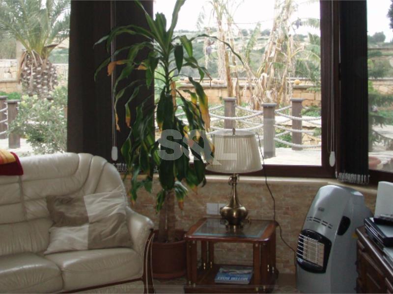 Detached Villa in Bidnija To Rent