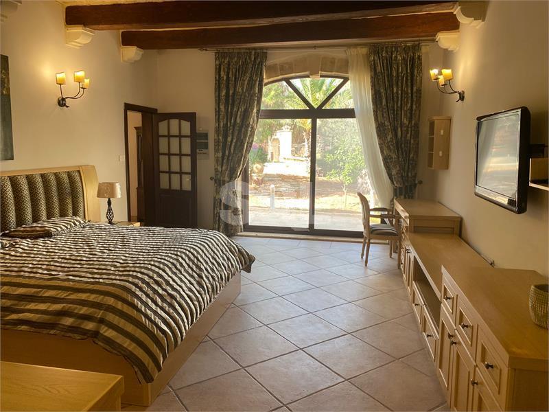 Detached Villa in Bidnija To Rent