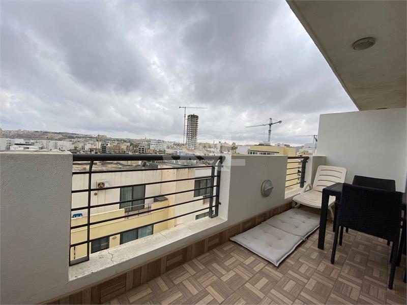 Penthouse in Gzira To Rent