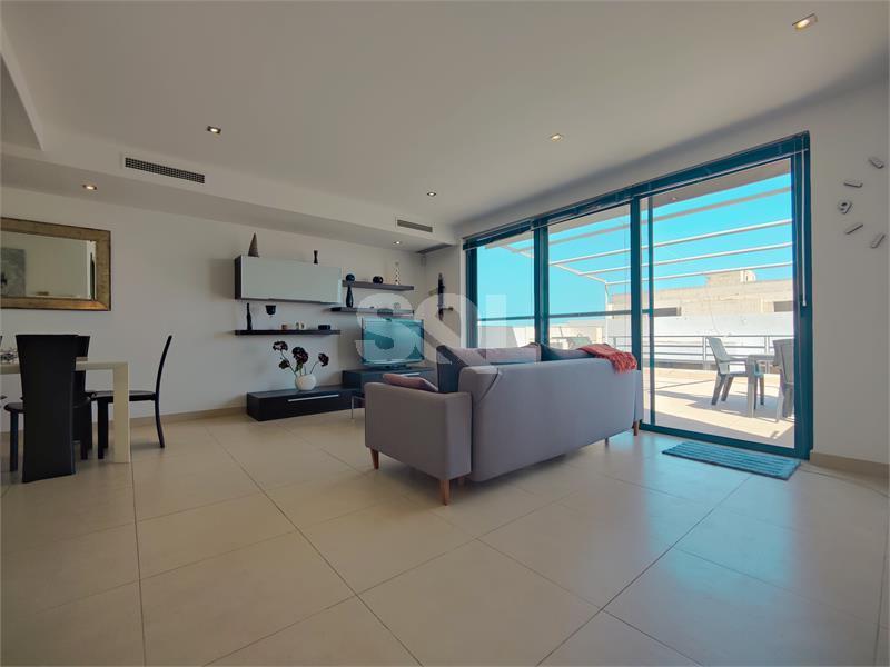 Penthouse in Ta' L-Ibrag To Rent