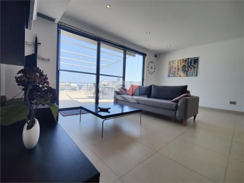 Penthouse in Ta' L-Ibrag To Rent