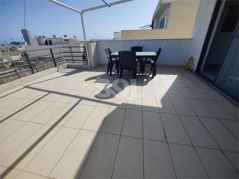 Penthouse in Ta' L-Ibrag To Rent