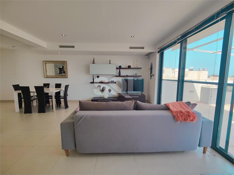 Penthouse in Ta' L-Ibrag To Rent