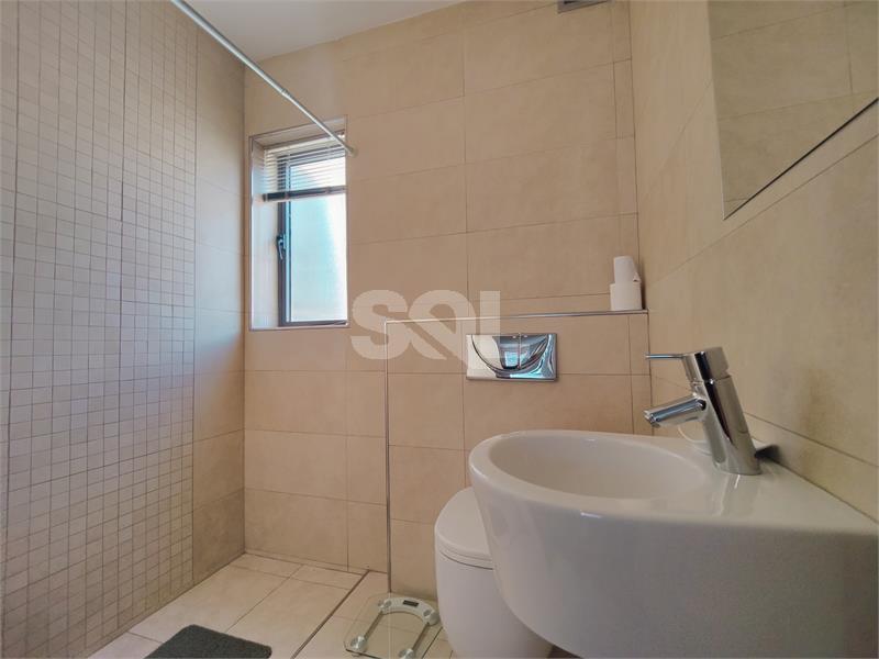 Penthouse in Ta' L-Ibrag To Rent