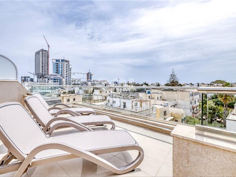 Penthouse in Swieqi To Rent