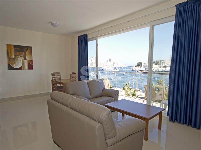 Apartment in Gzira To Rent