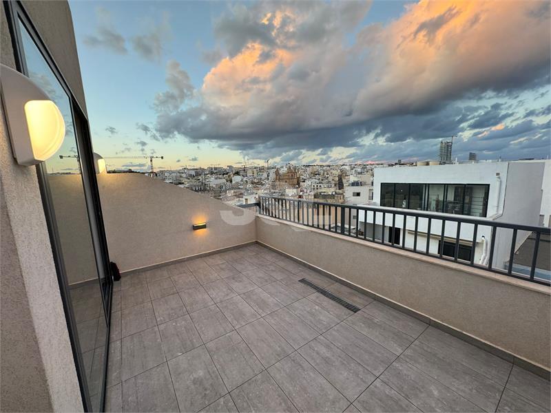 Duplex Penthouse in Pieta To Rent
