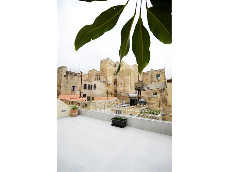 Penthouse in Valletta For Sale