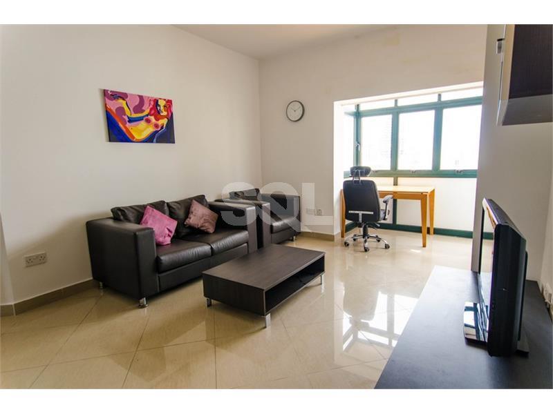 Duplex Penthouse in Gzira To Rent