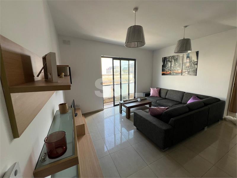 Apartment in Zebbug To Rent