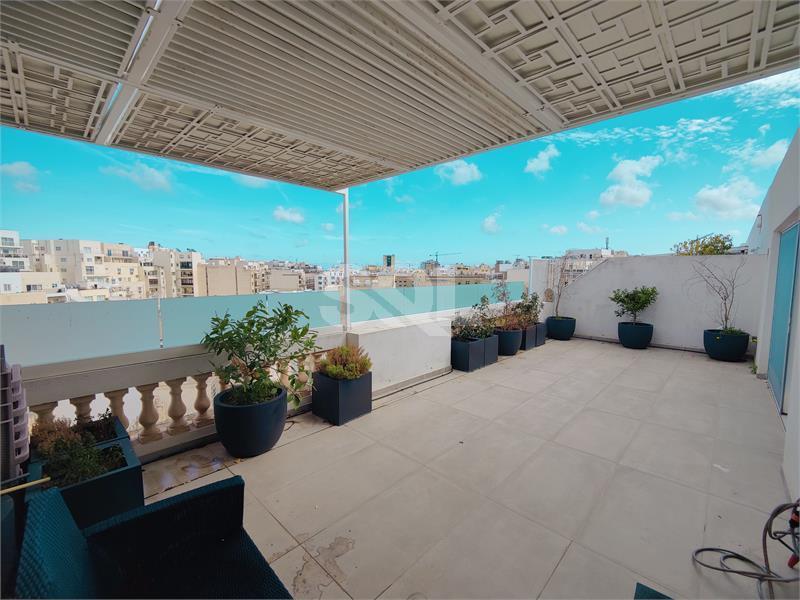 Penthouse in Sliema To Rent