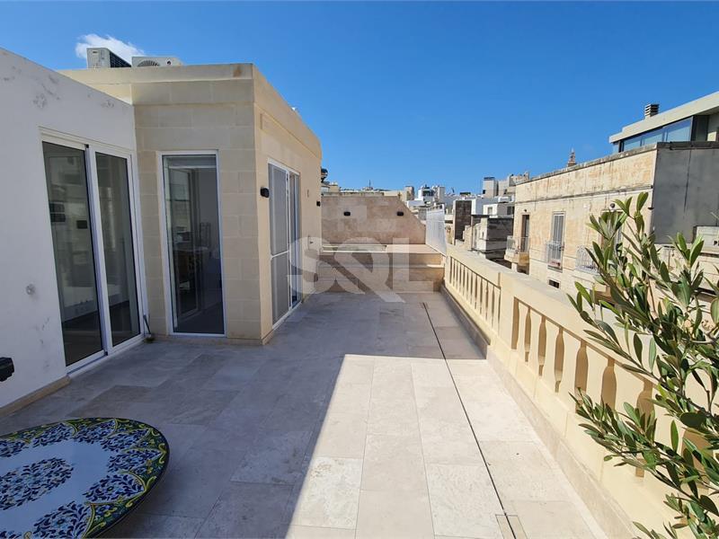 Townhouse in Sliema To Rent