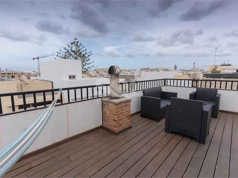 Penthouse in Sliema To Rent