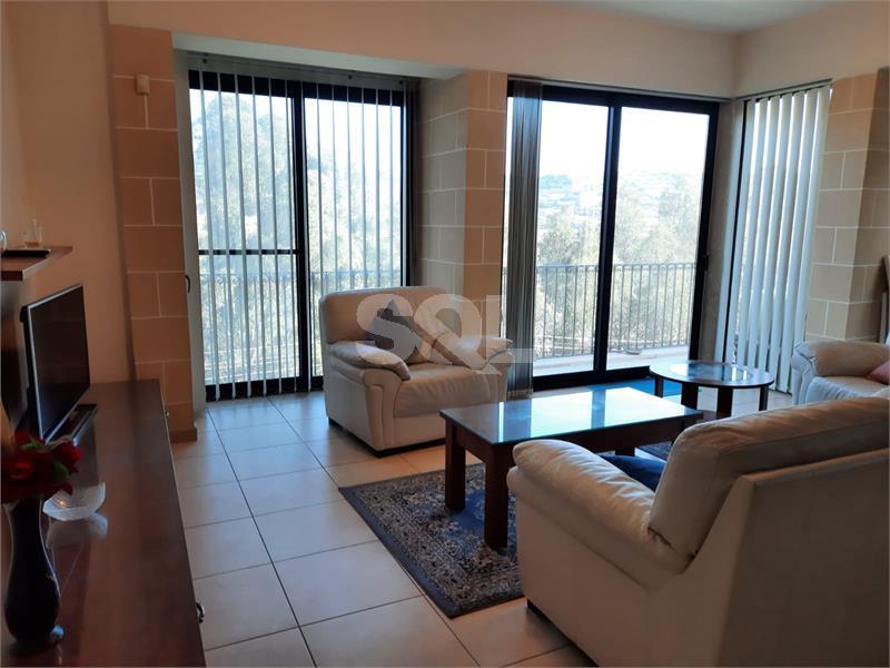 Apartment in Xemxija To Rent