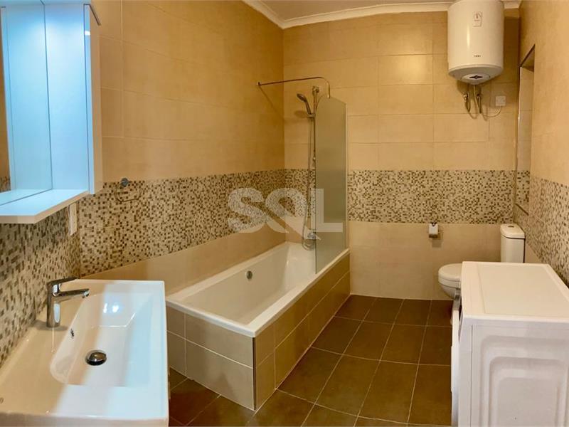 Apartment in Qawra To Rent