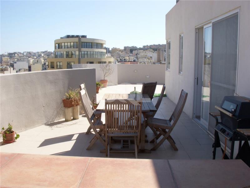 Penthouse in Paceville To Rent