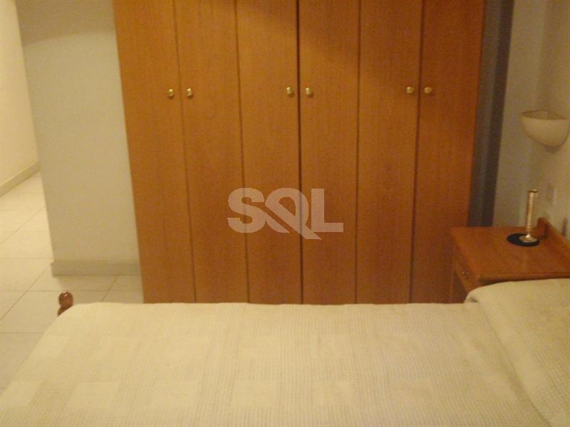 Apartment in The Gardens To Rent