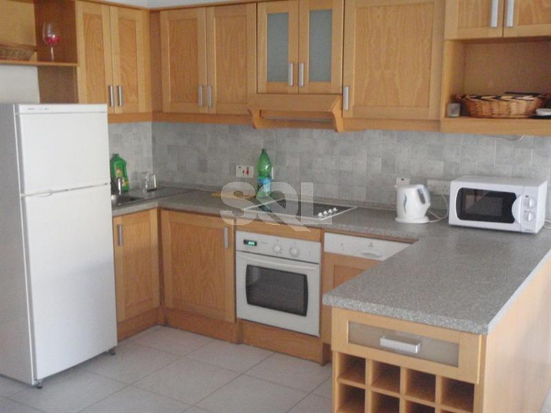 Apartment in The Gardens To Rent