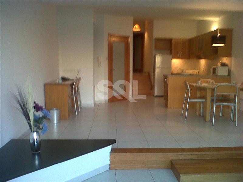 Apartment in The Gardens To Rent