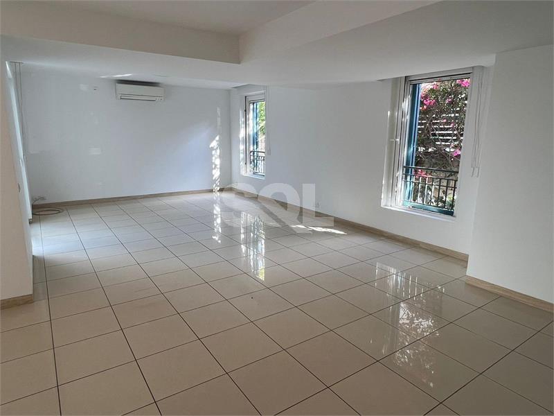 Villa in Naxxar To Rent