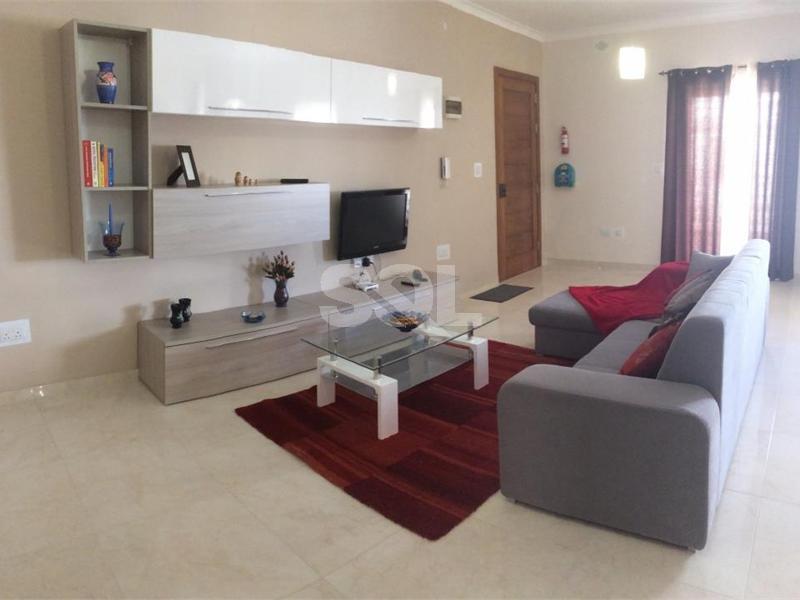 Apartment in Mensija To Rent
