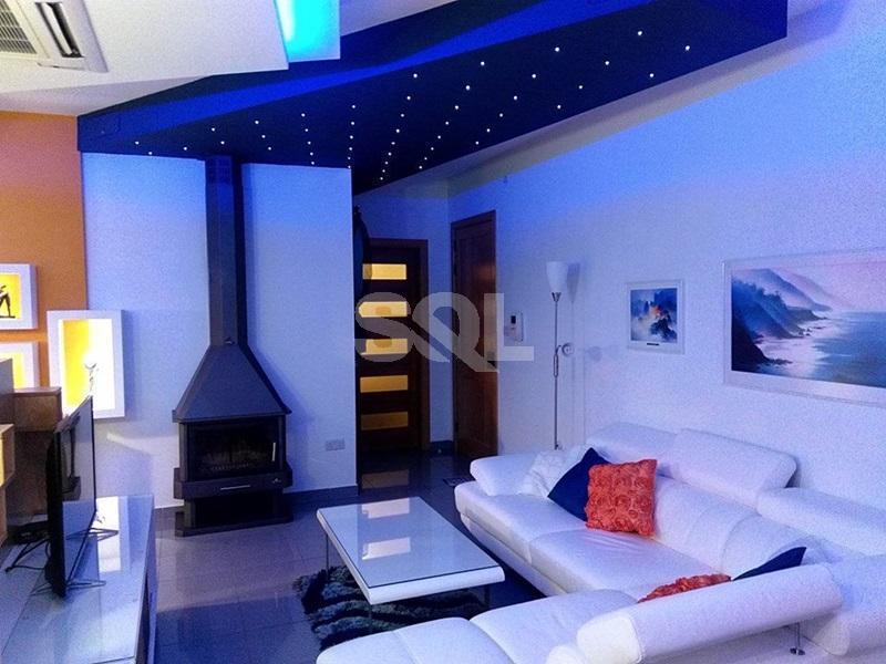 Penthouse in Santa Venera To Rent