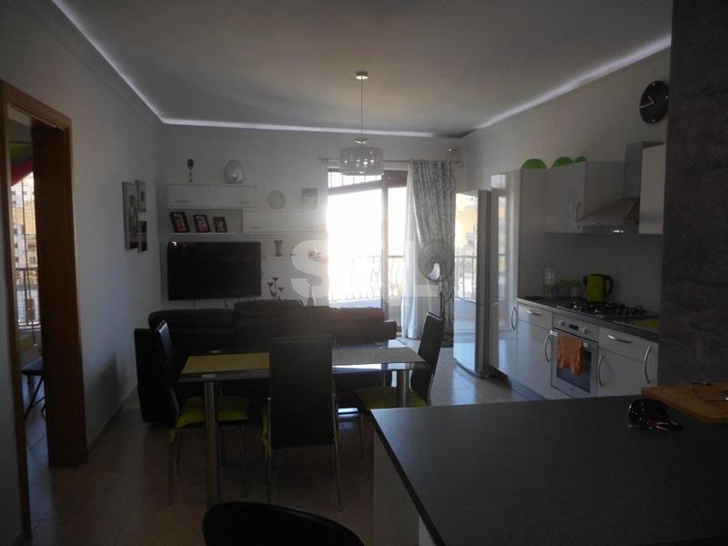 Apartment in Bugibba To Rent