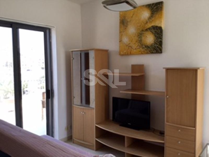 Penthouse in Gzira To Rent