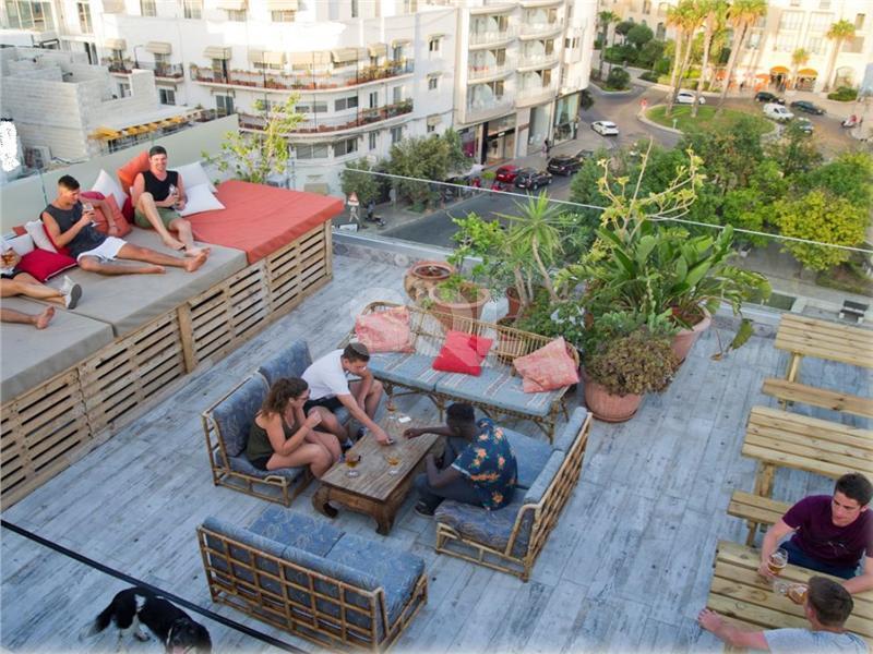 Apartment in Paceville To Rent