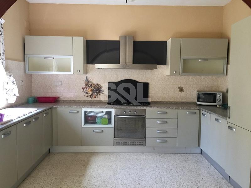 Duplex Maisonette in Mosta To Rent