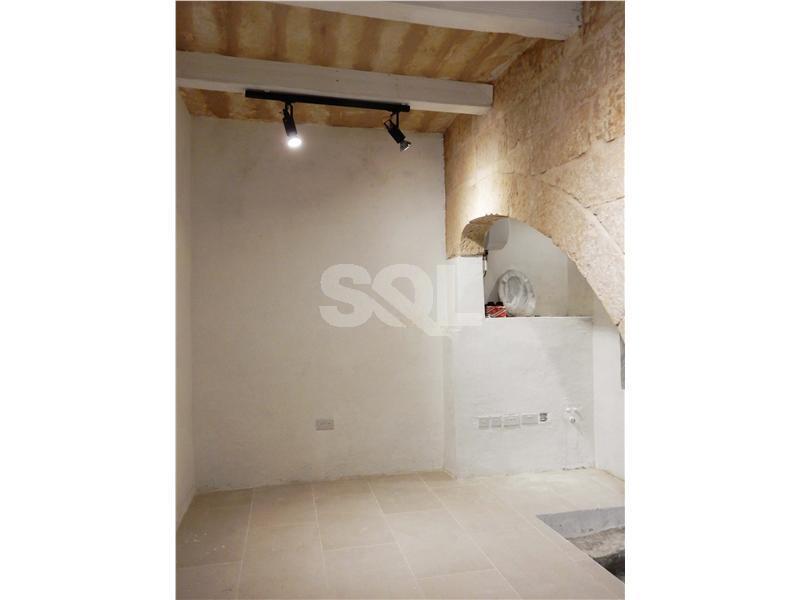 Retail/Catering in Valletta To Rent