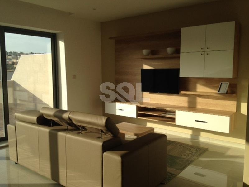 Penthouse in Gzira To Rent