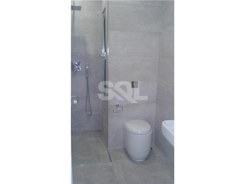 Apartment in Gzira To Rent