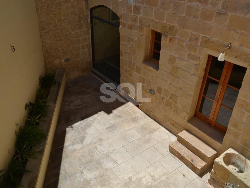 House of Character in Siggiewi To Rent