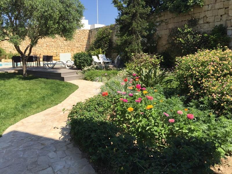 House of Character in Siggiewi To Rent