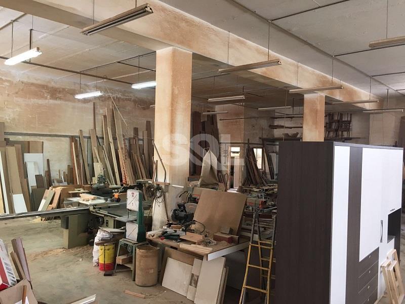 Warehouse in Mriehel To Rent