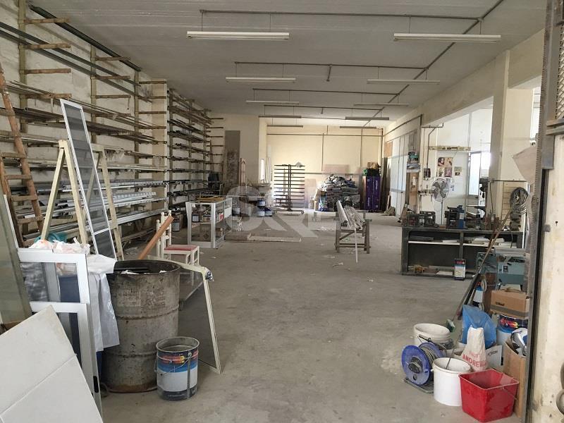 Warehouse in Mriehel To Rent
