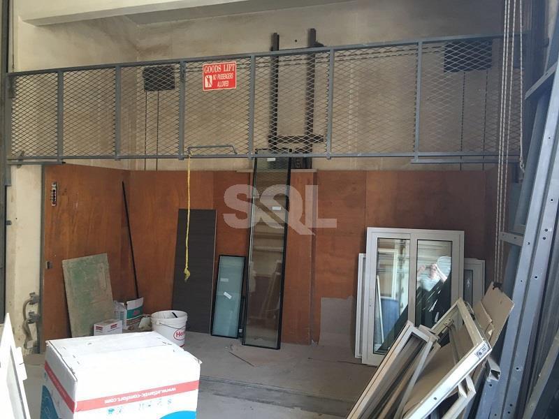 Warehouse in Mriehel To Rent
