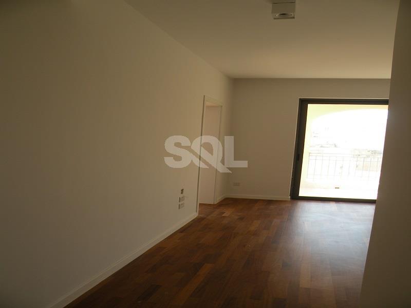 Apartment in Portomaso For Sale