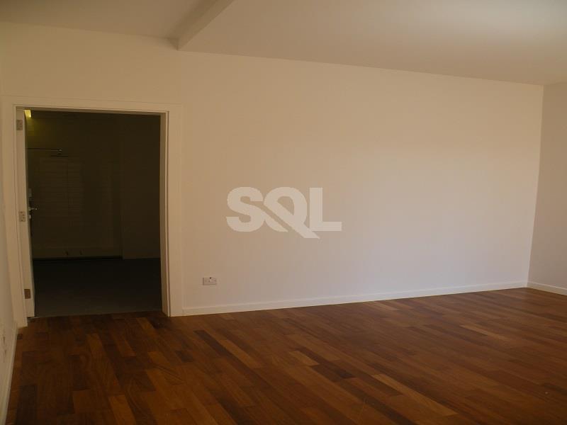 Apartment in Portomaso For Sale