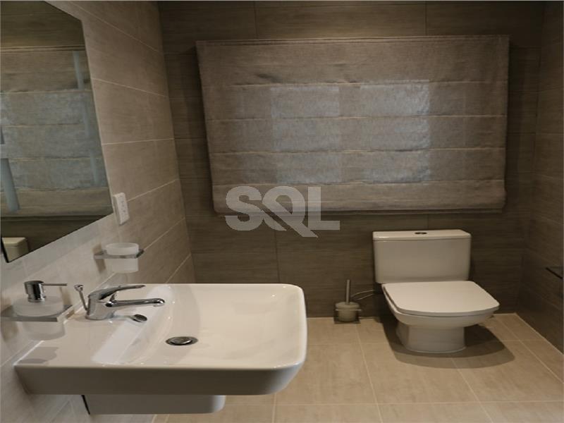 Townhouse in Mosta To Rent