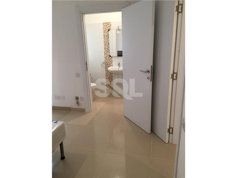 Apartment in Santa Venera To Rent